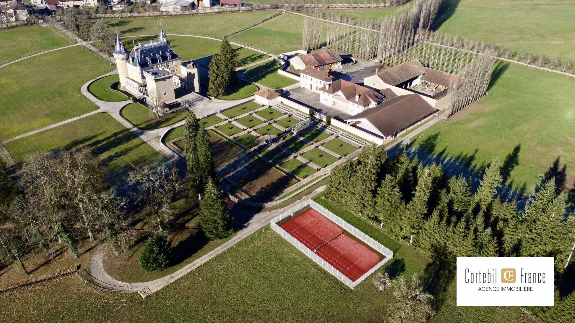 Château A Vendre Dans Le Jura
