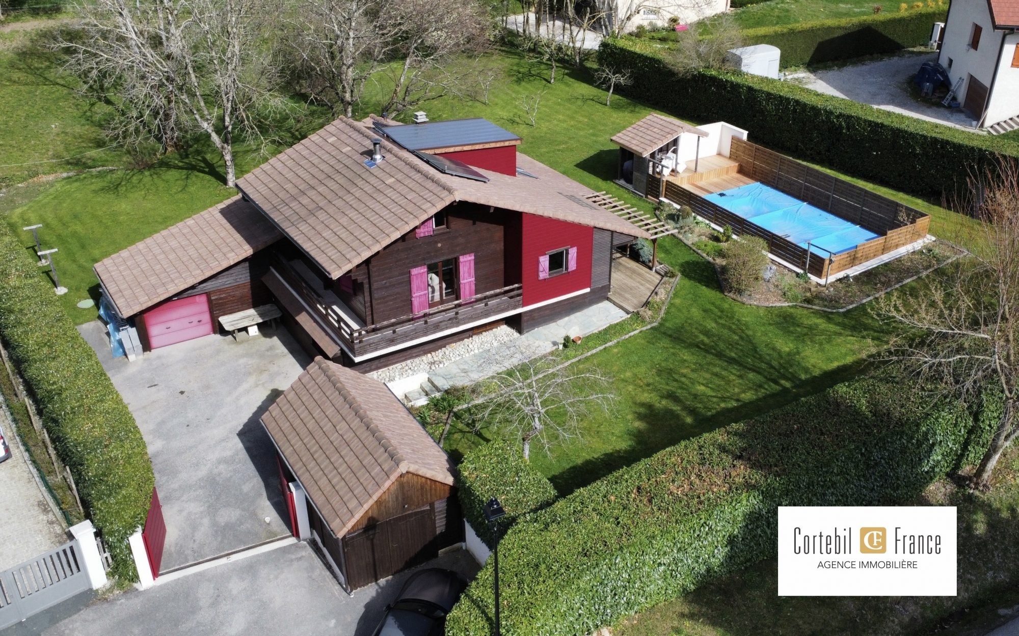 A Vendre A Villy-le-Bouveret - Chalet 7 pièces 186 m2 habitables